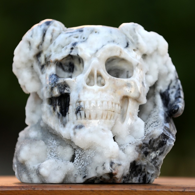 Unique 7.4" Geode Agate Crystal Skull with Horns – Hand Carved Gemstone Geode Sculpture for Collectors & Healing