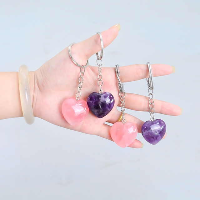 Exquisite Heart-Shaped Keychains Made of Various Jade Materials - Perfect for Gifting!