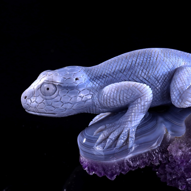 7.9" Amethyst Druse Agate Skull & Lizard Sculpture, Natural Crystal Gemstone Artifact for Luxury Decor