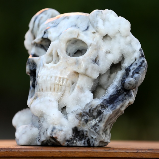 Unique 7.4" Geode Agate Crystal Skull with Horns – Hand Carved Gemstone Geode Sculpture for Collectors & Healing