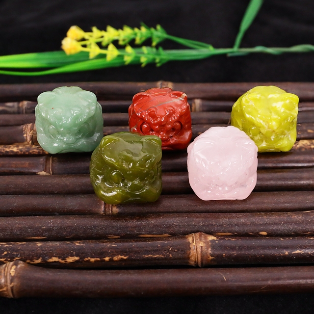Mini Lion Dance Incense Holder - Handcrafted Premium Jade for Home & Meditation
