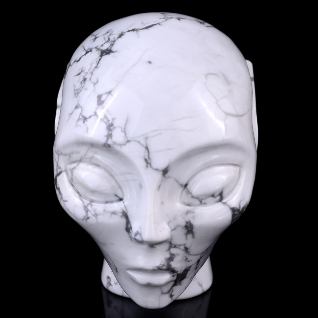 3.9" Howlite Elf Alien Skull – Hand Carved Natural Crystal Sculpture