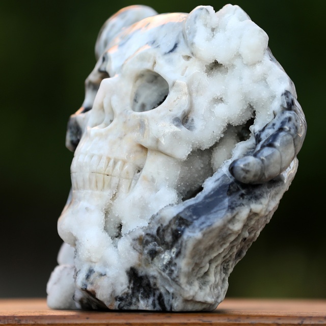 Unique 7.4" Geode Agate Crystal Skull with Horns – Hand Carved Gemstone Geode Sculpture for Collectors & Healing