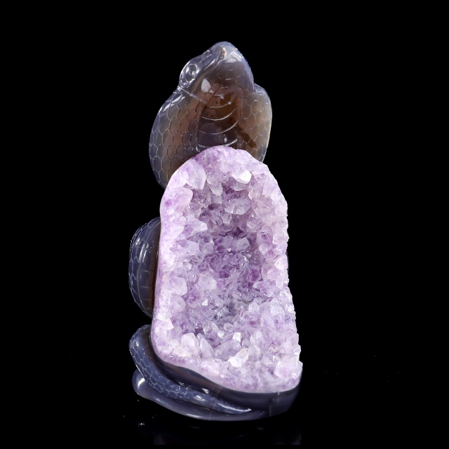 Carved vs. Molded Crystal Animals: Which is Better?