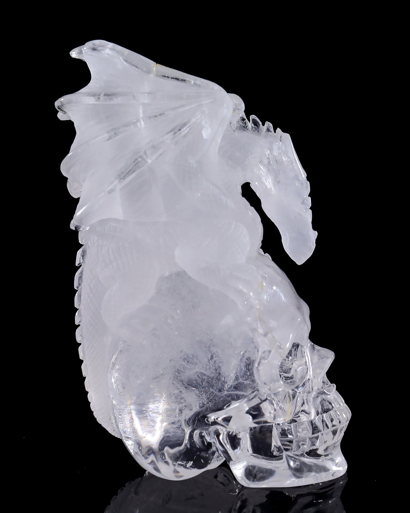 5-inch Clear Crystal Skull & Pterosaur Hand-Carved Ornament - Unique Home Decor for Display, Ideal Gift for Crystal Collectors, Symbolic Artwork