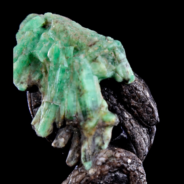 4" Emerald Hand Carved Crystal Snake Sculpture