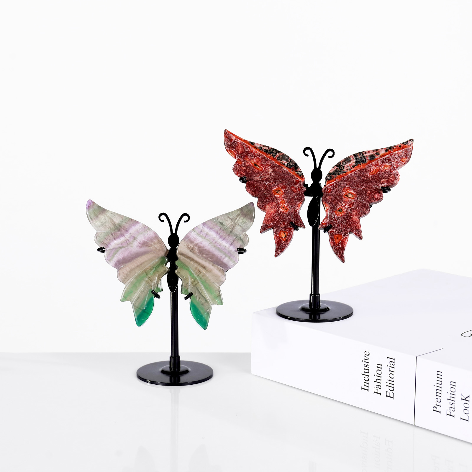 Wholesale Natural Crystal Dream Amethyst Bracket Butterfly Wing Carvings on Stand Handicraft Healing Quartz for Home Decor Gift