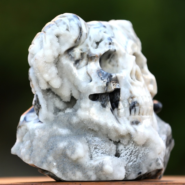 Unique 7.4" Geode Agate Crystal Skull with Horns – Hand Carved Gemstone Geode Sculpture for Collectors & Healing
