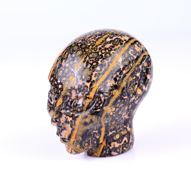 What are alien skull replicas and why do people collect them