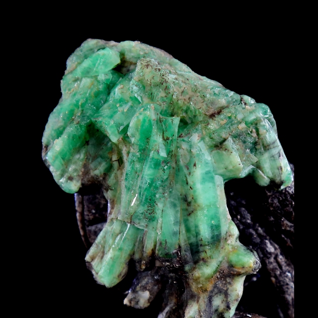 4" Emerald Hand Carved Crystal Snake Sculpture