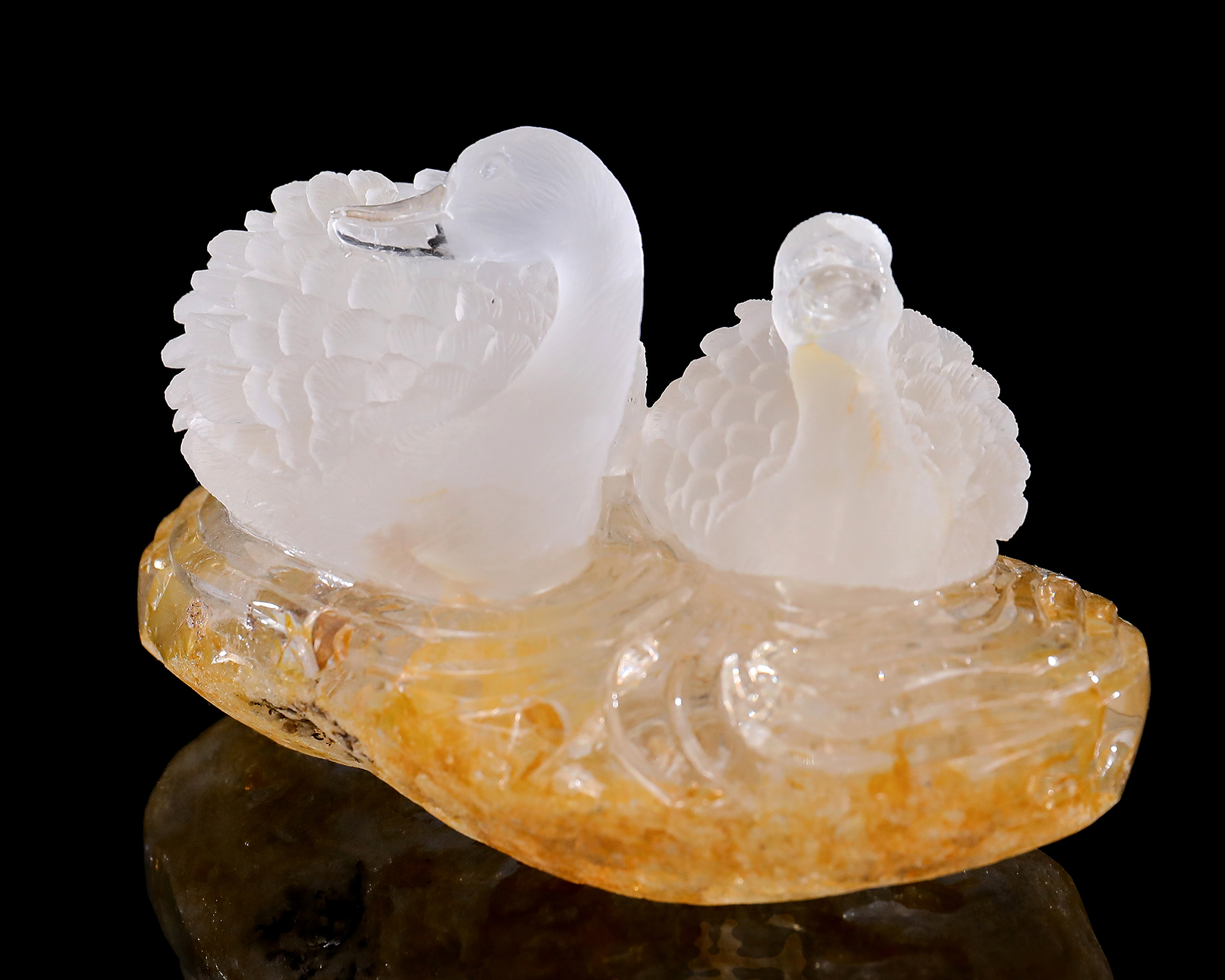 5-inch Clear Crystal Double Swan Hand-Carved Ornament - Ideal for Living Room & Entryway Decoration, Perfect Gift for Expressing Eternal Love, Crystal Artwork