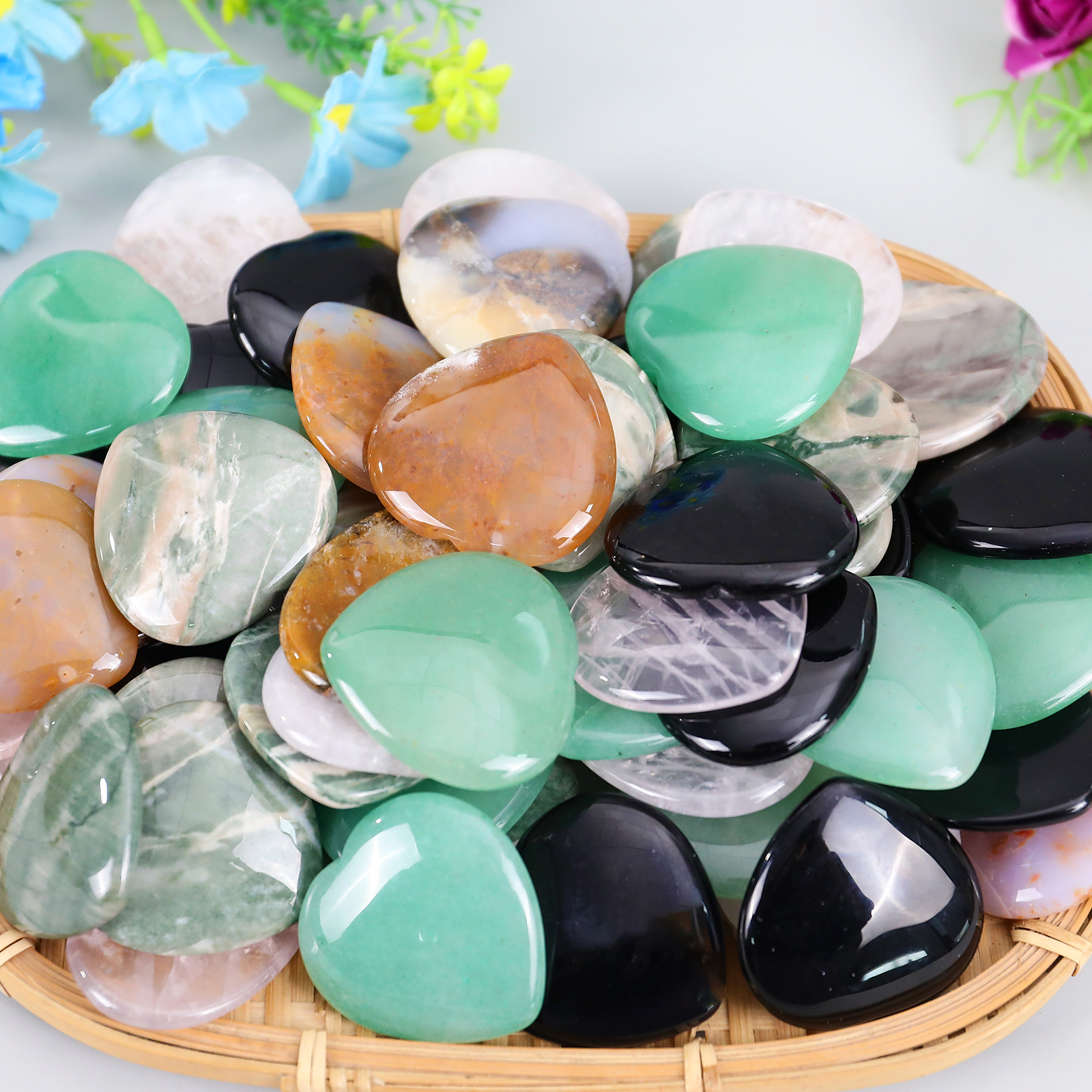 Natural Jade Heart-Shaped Thumb Stone - Premium Massage Stone for Face, Body Relaxation & Muscle Tension Relief