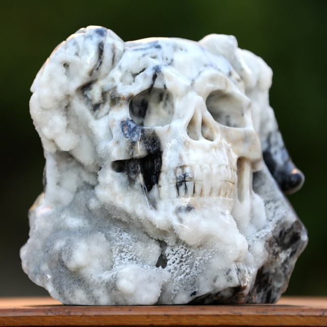 Unique 7.4" Geode Agate Crystal Skull with Horns – Hand Carved Gemstone Geode Sculpture for Collectors & Healing