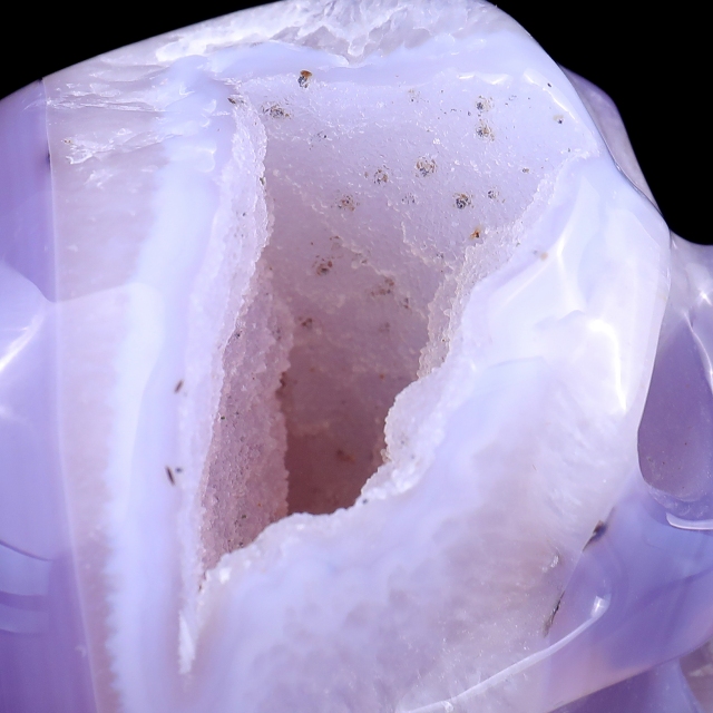 3.4" Geode Agate Hand Carved Crystal Geode Skull Sculpture