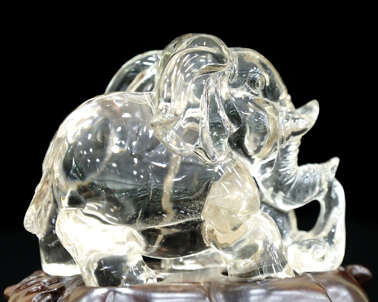 Clear Quartz Elephant Figurine - Calming Good Luck Crystal Home Decoration