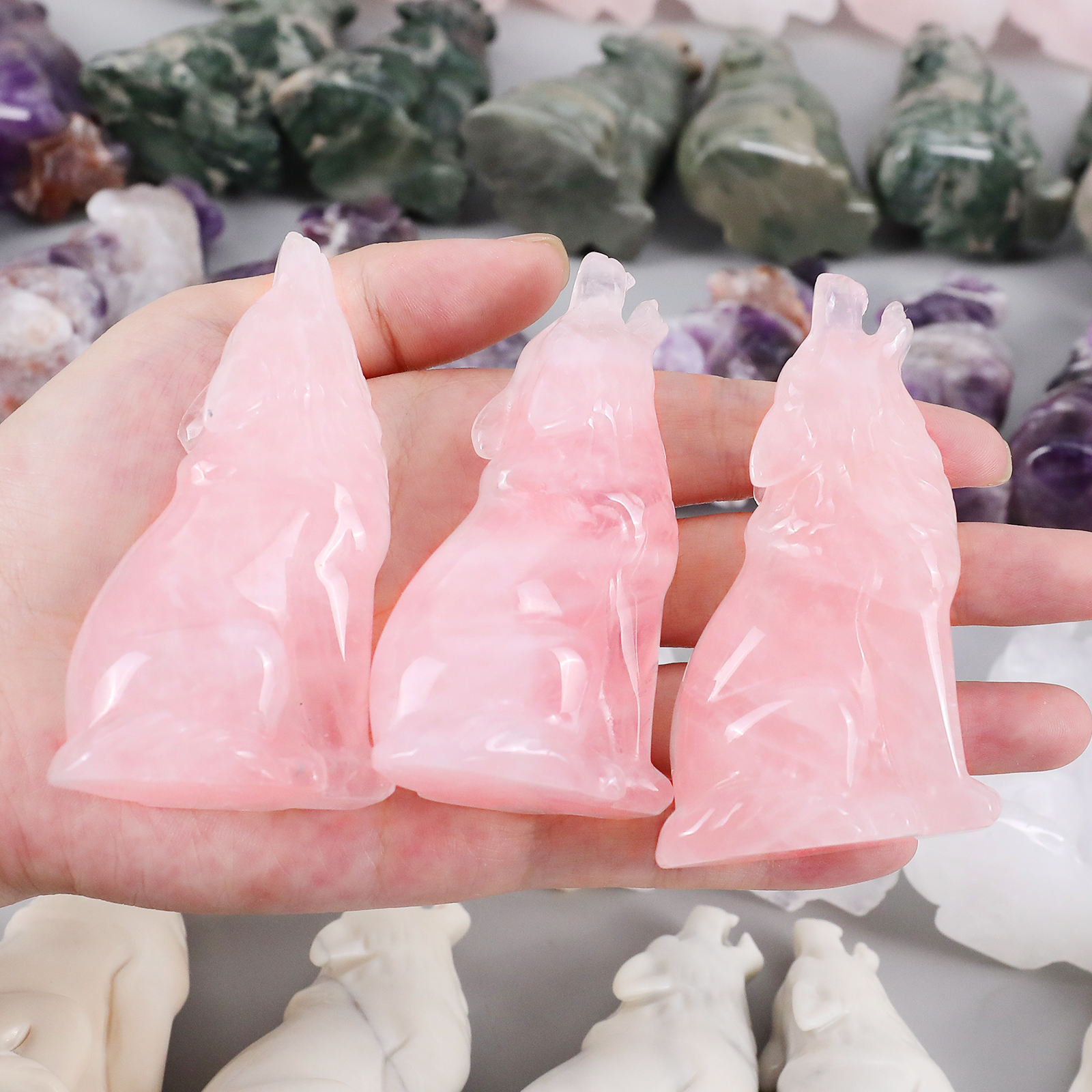 Natural Gemstone Carved Wolf Carving, Crystal Fengshui Decor Wolf Sculpture