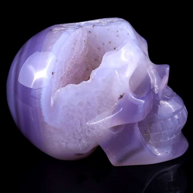 3.4" Geode Agate Hand Carved Crystal Geode Skull Sculpture